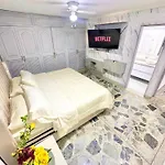 Luxury Apt Wifi Jacuzzi Balcony Near The Beach And Old City